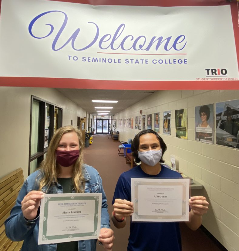 Seminole State College students Sierra Josselyn (left) and A-yo Jones (right) recently completed the national certification program in peer mentoring from the Peer Leader Center.