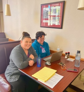 Financial Aid Specialist Talina Lee (left) helps SSC student Katelyn Nguyen (right), of Council Bluffs, Iowa, during FAFSA Days at the College.