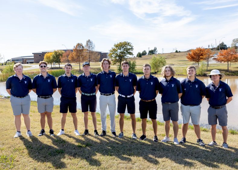 Pictured is the Seminole State College Men's Golf Team,