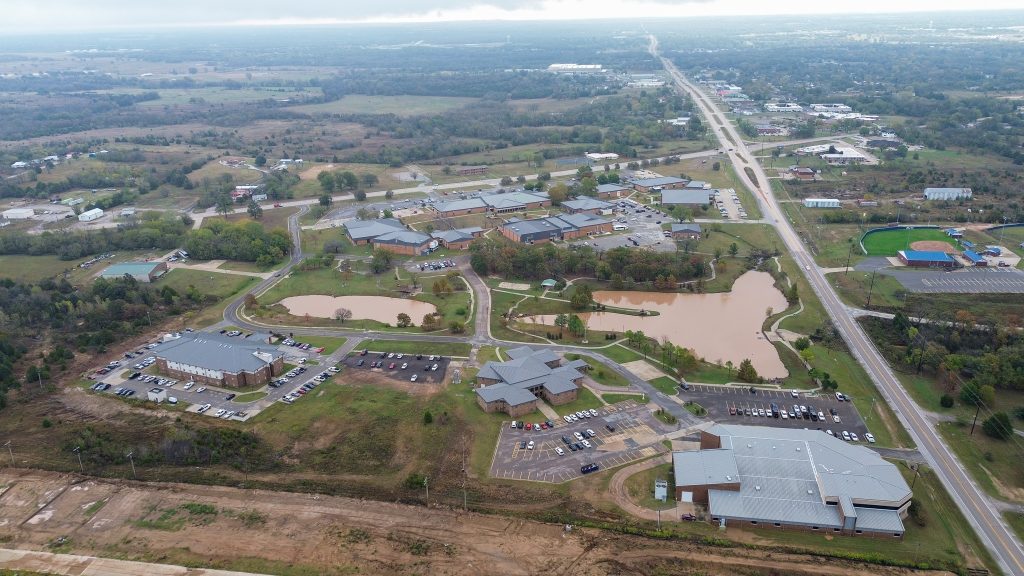 Aerial photo of the Seminole State College campus.